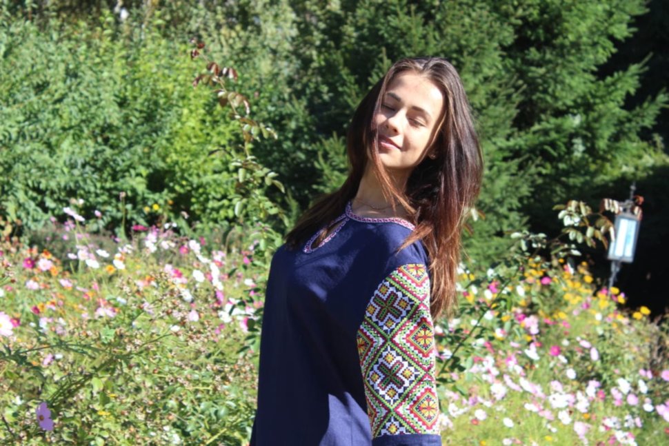 Сукня "Подих вітру"