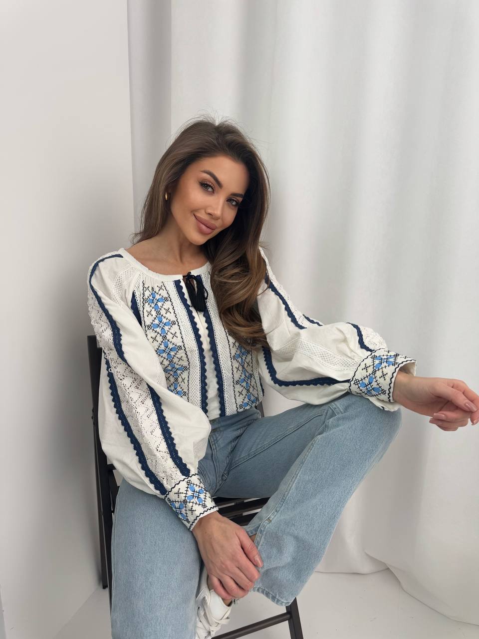 Вишита сорочка "Блакитна стежина"